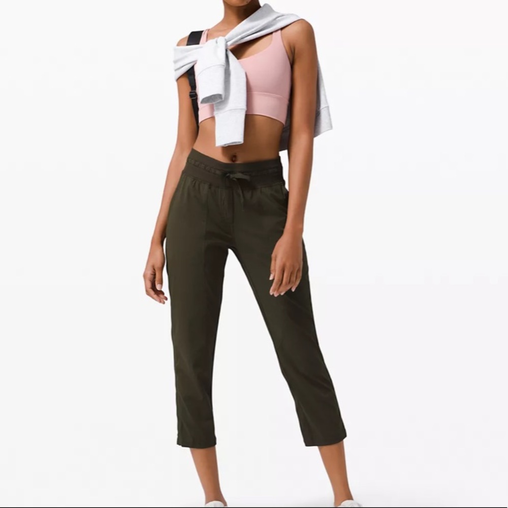 Dance Studio Mid-Rise Crop 25" Dark Olive